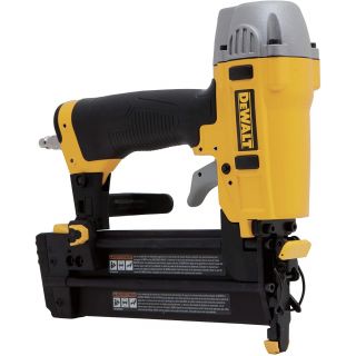 Clavadora neumática 5/8 a 2 Pulg DWFP12231 DeWalt