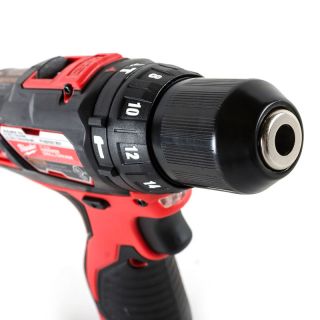 Rotomartillo 3/8 Pulg 12V sin batería 2408-20 Milwaukee