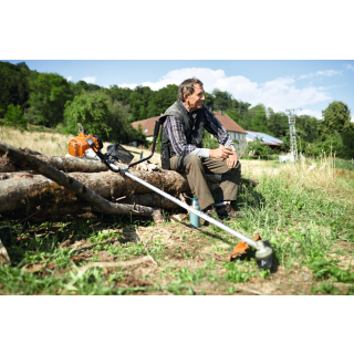 Desmalezadora Con Hilo y Cuchilla FS-230 Stihl